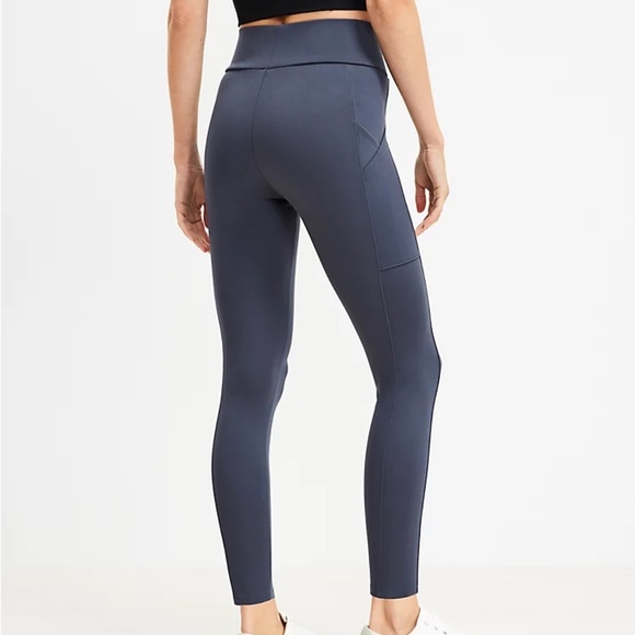 NWT Lou & Grey Side Pocket Leggings - Picture 2 of 4